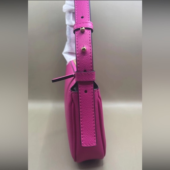 Versace Fuchsia Shoulder Bag with Gold Medusa$975 Retail Brand new ready - Picture 10 of 15